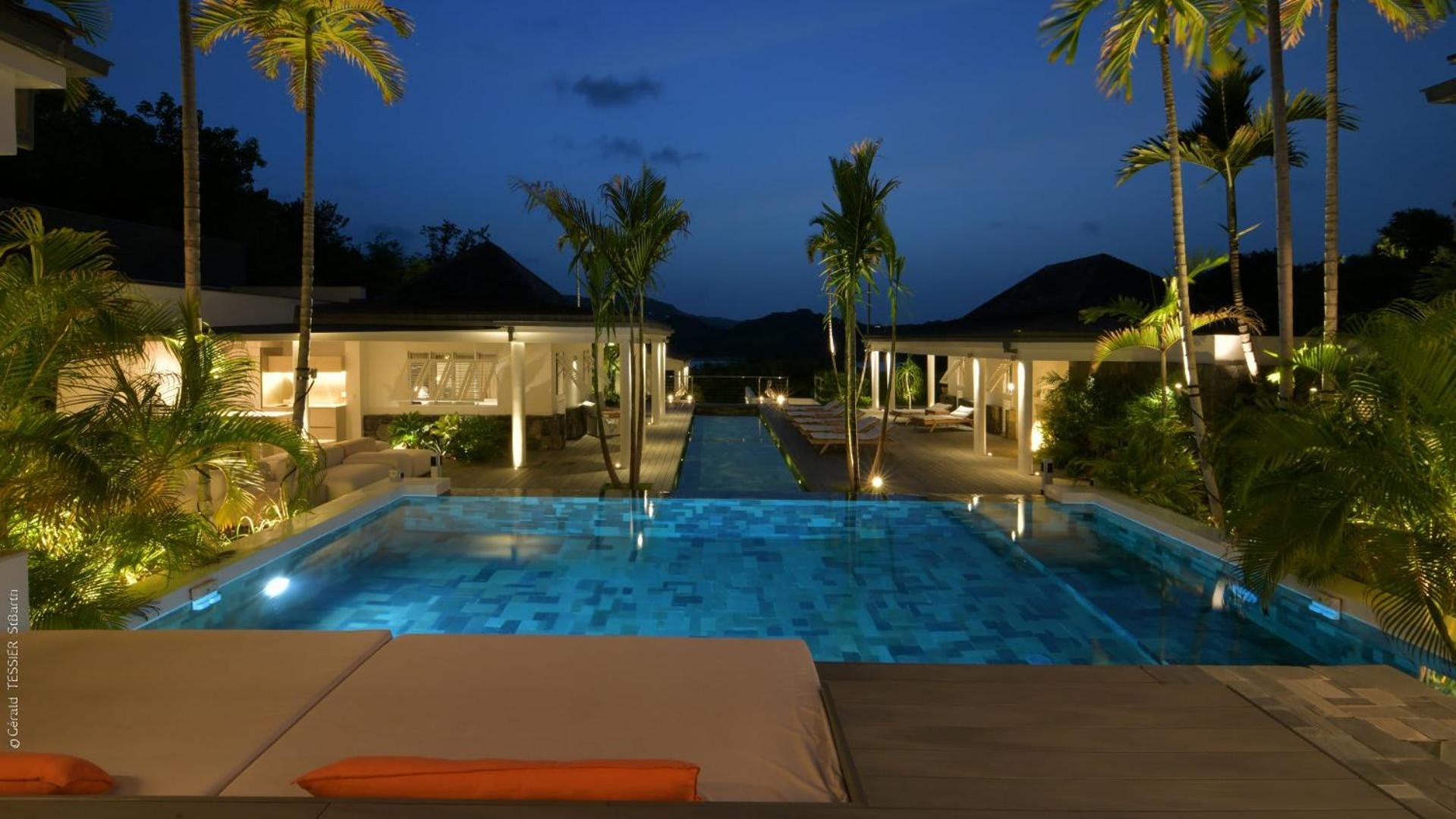 Modern Villa With Two Swimming Pools Petit Cul-de-Sac Bagian luar foto