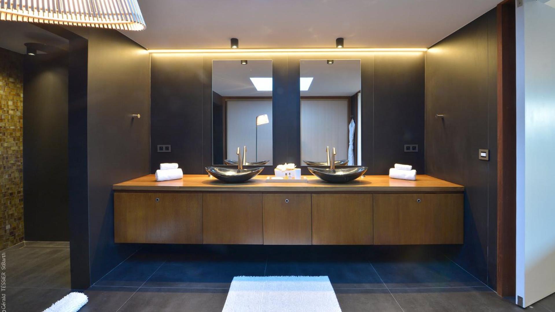 Modern Villa With Two Swimming Pools Petit Cul-de-Sac Bagian luar foto