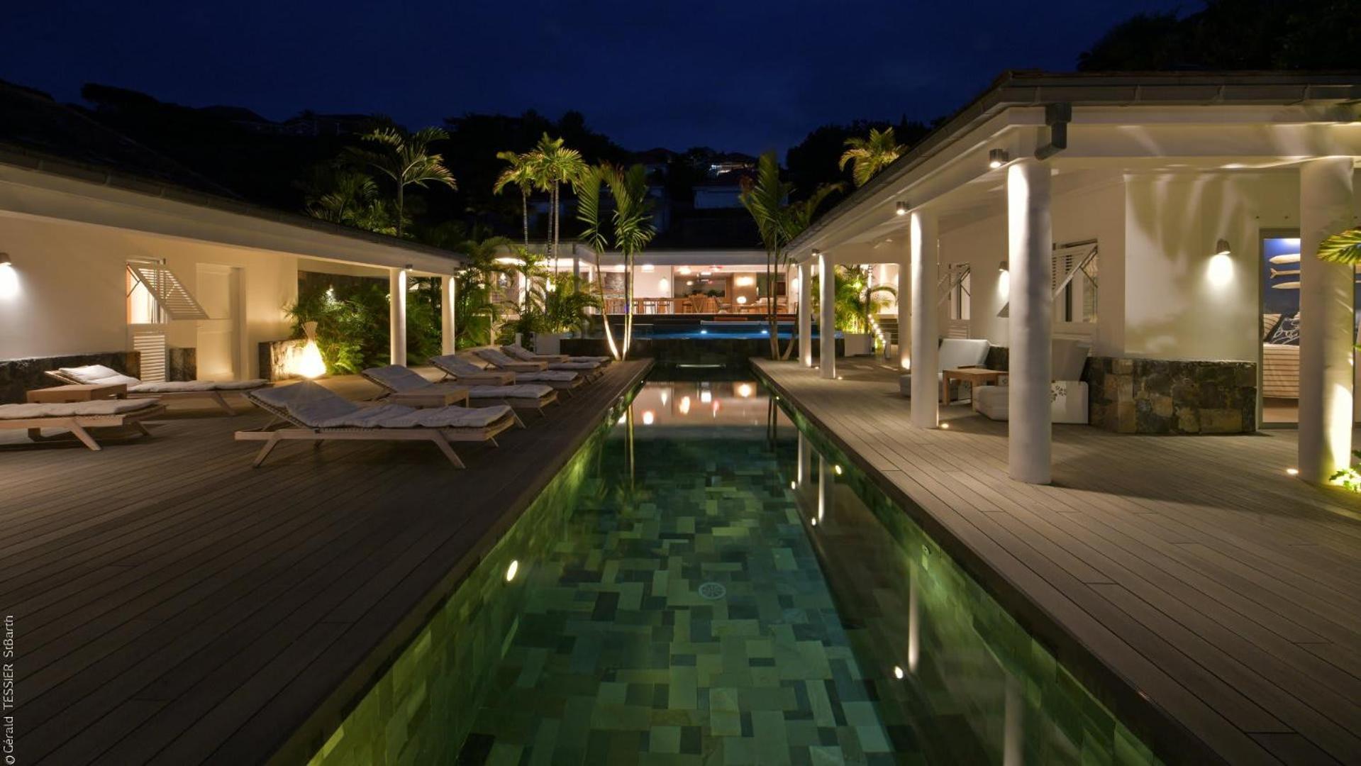 Modern Villa With Two Swimming Pools Petit Cul-de-Sac Bagian luar foto
