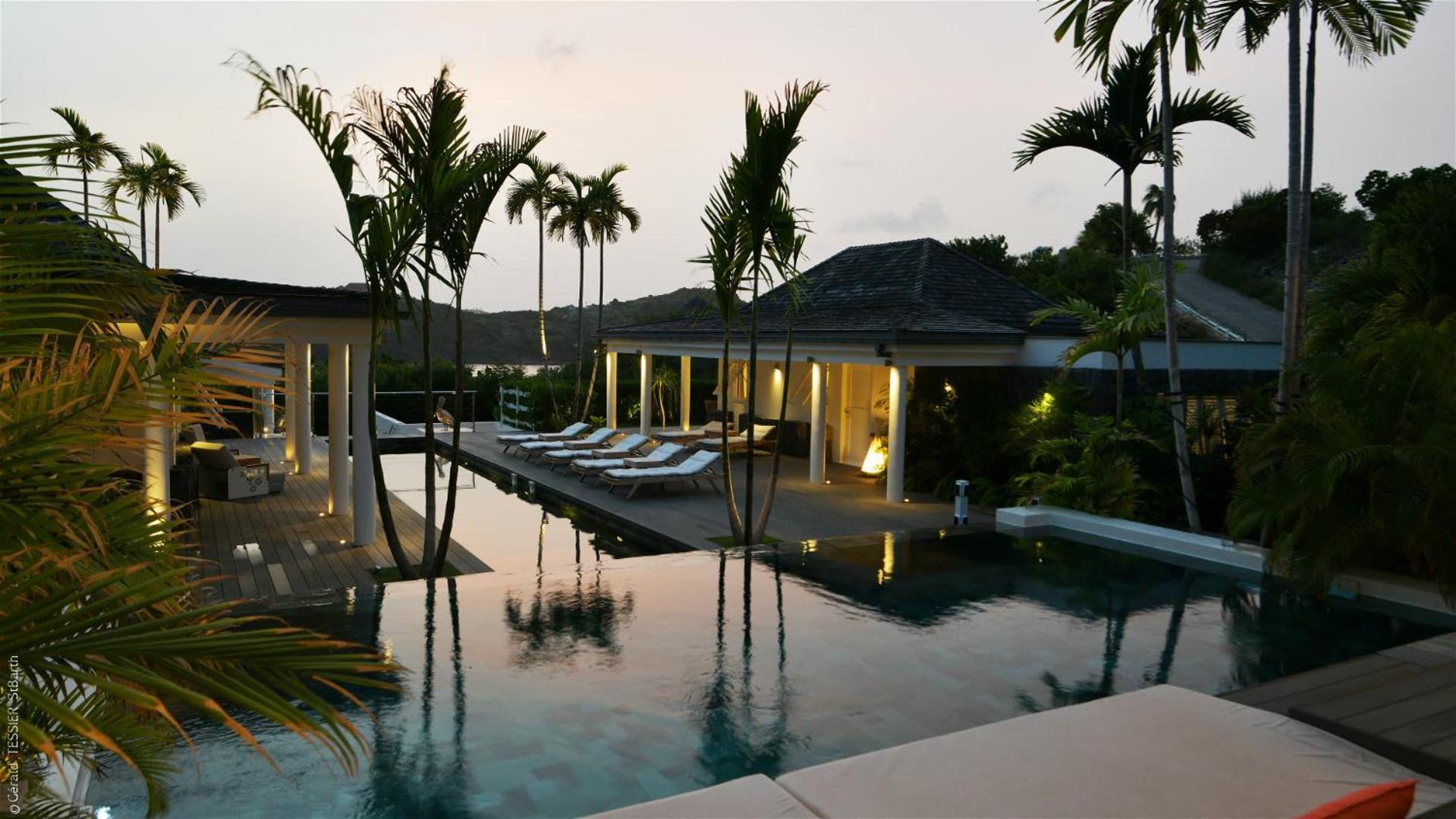 Modern Villa With Two Swimming Pools Petit Cul-de-Sac Bagian luar foto
