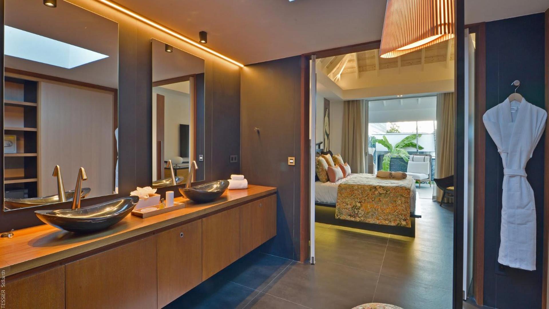 Modern Villa With Two Swimming Pools Petit Cul-de-Sac Bagian luar foto