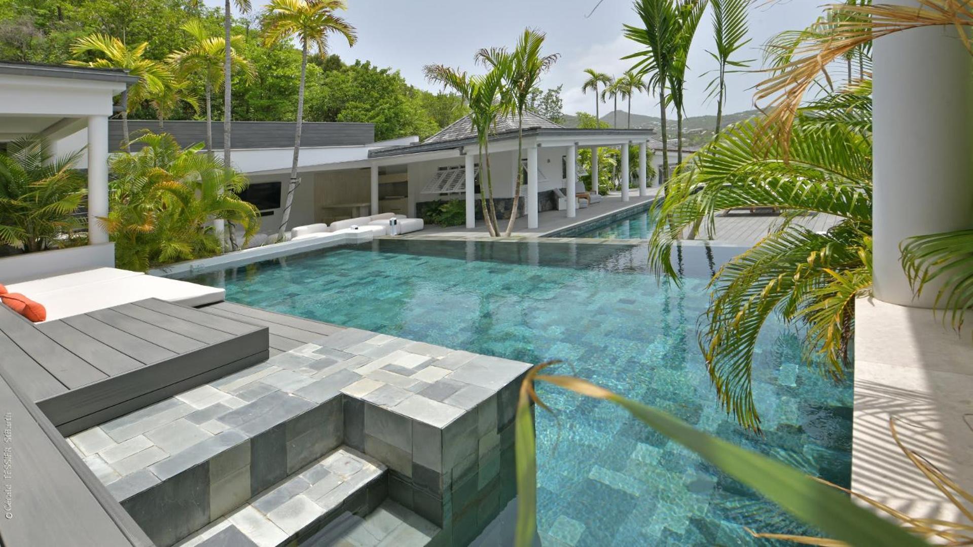 Modern Villa With Two Swimming Pools Petit Cul-de-Sac Bagian luar foto